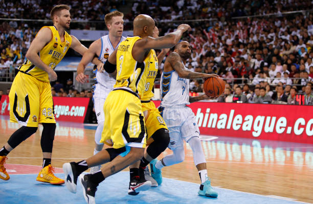 毛江龙扣篮集锦：力量与美学的完美结合！