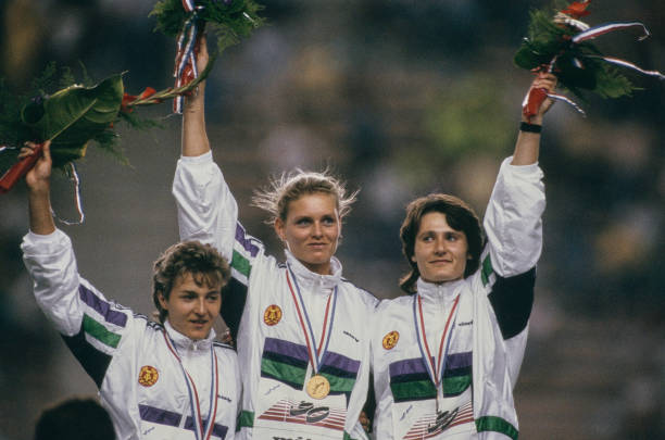 挑战极限：长跑健将与乌龟的无限追逐